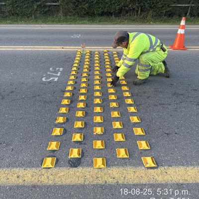 Instalación de tachas